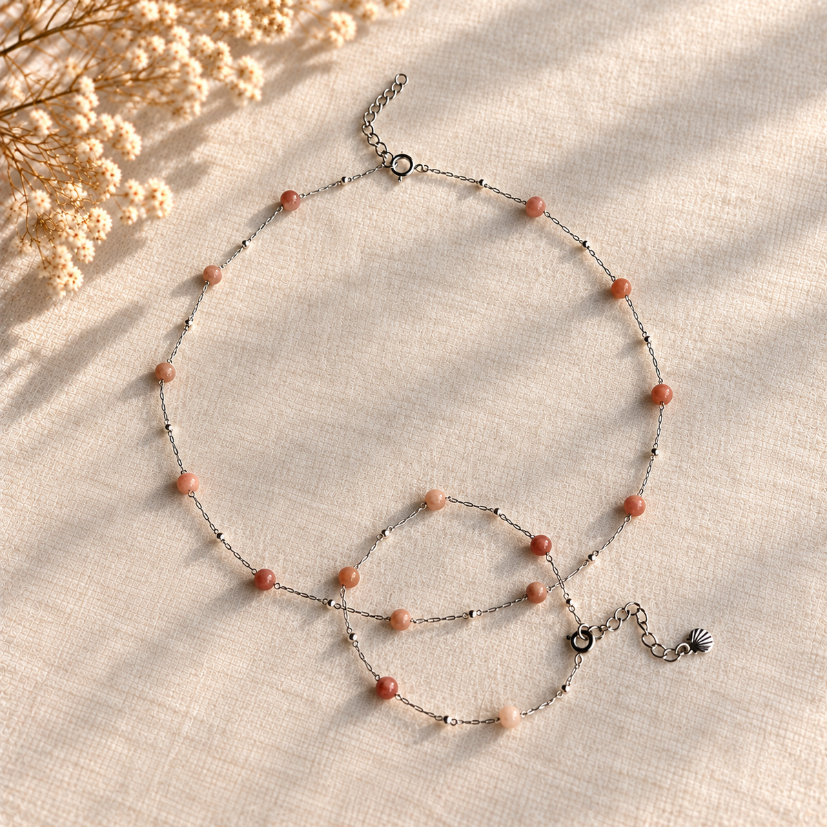 Zilverkleurige set Isla Vintage Rose met choker en armband van roze natuursteen