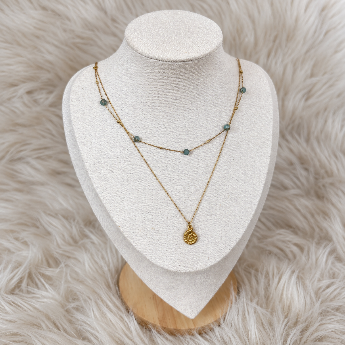 Layered ketting Stella met zeegroene kraaltjes en schelpje