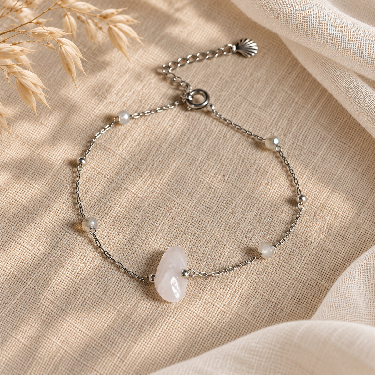 Zilverkleurige armband Dune met rozenkwarts en schelpje