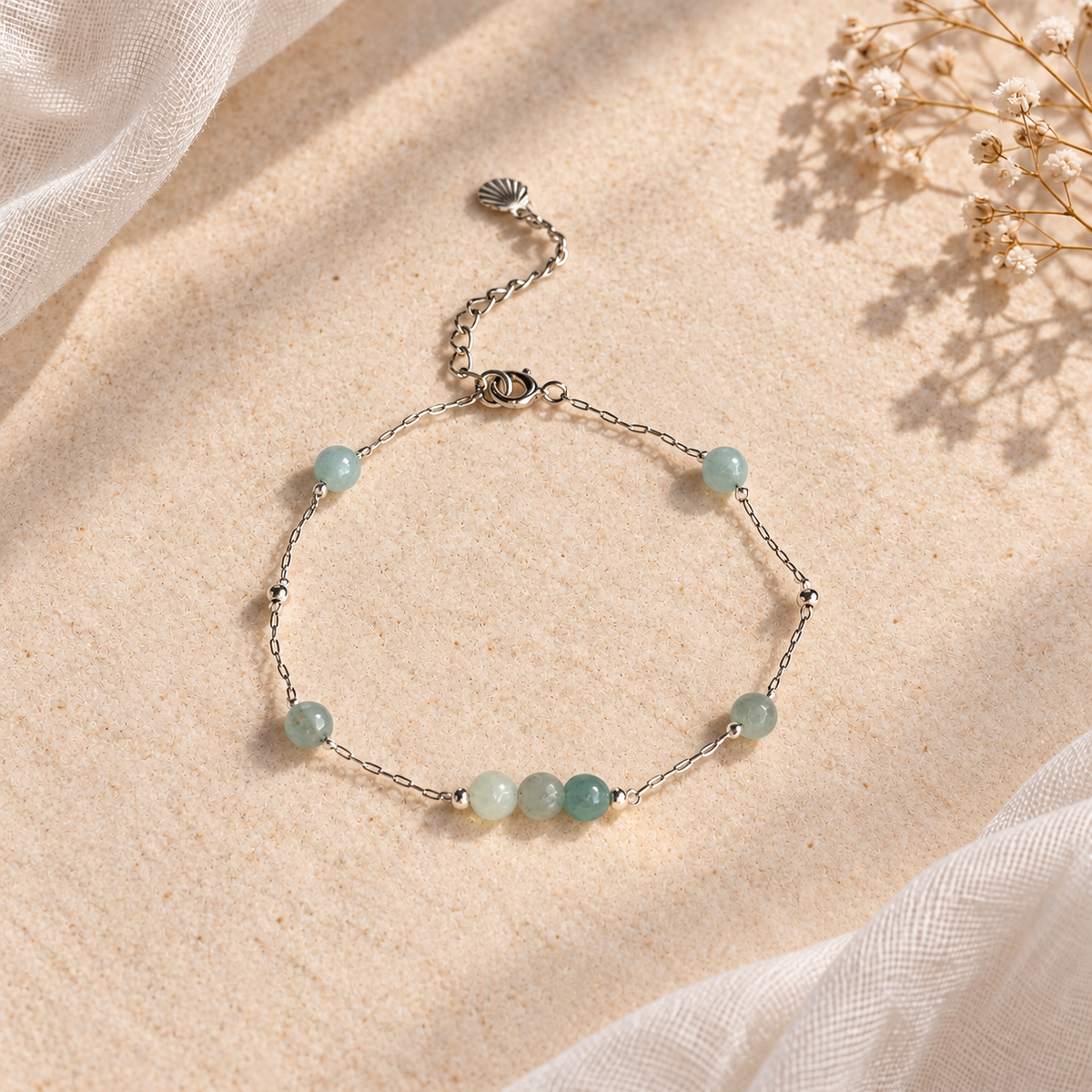 Armband Cala IJsblauwe natuursteen | Zilver – handgemaakt armbandje van Solaire Jewelry