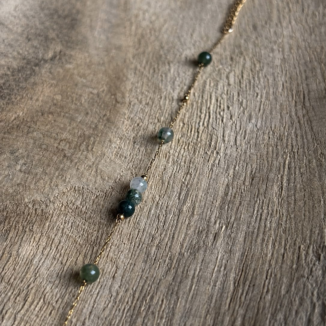 Detailfoto van Armband Cala Mosgroen van Solaire Jewelry
